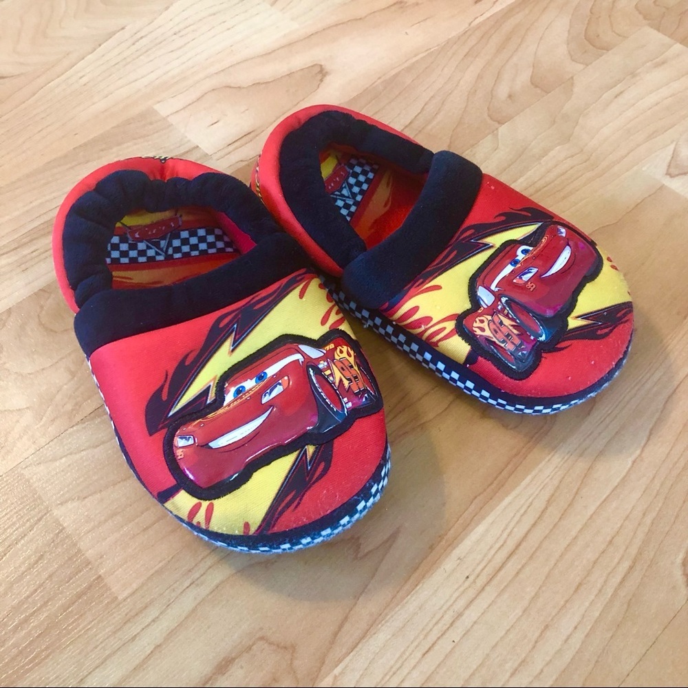 Cars Lightening McQueen Slippers House Shoes Boys 9-10